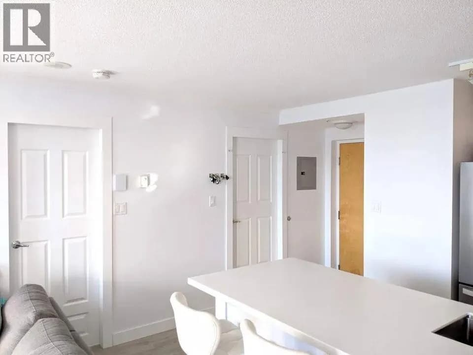 #601 1277 NELSON STREET, Vancouver, BC photo 4