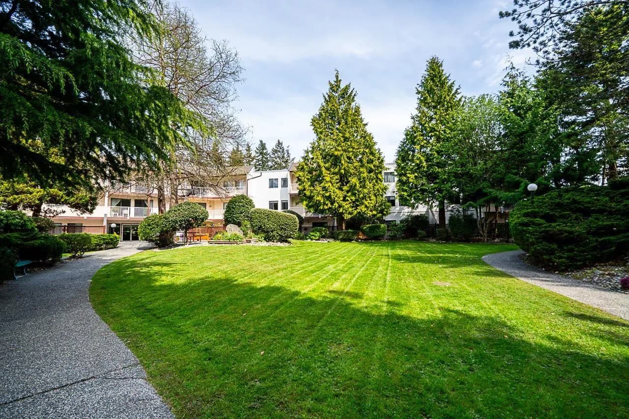 #204 12890 17 AVENUE, Surrey, BC photo 3
