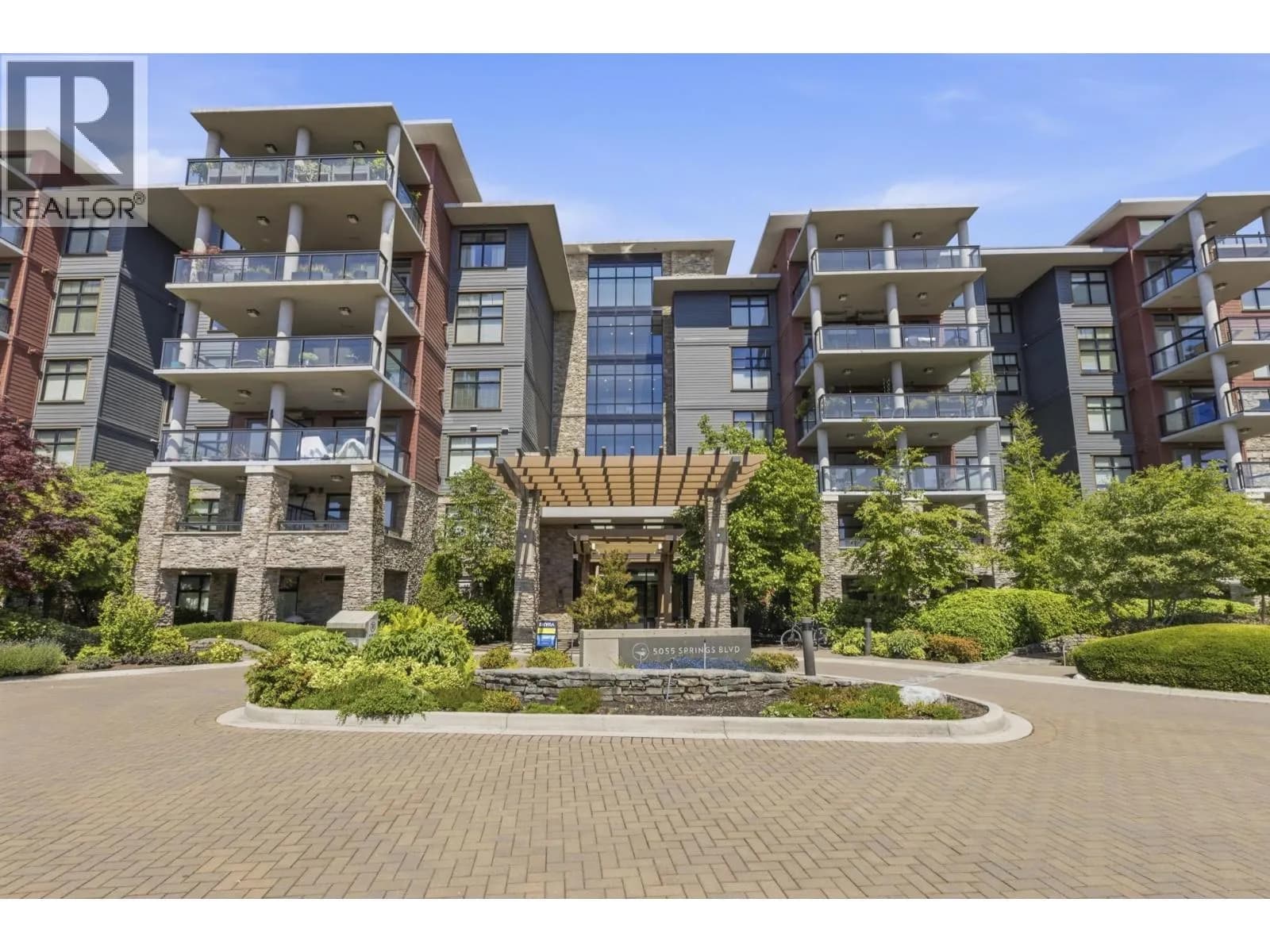 5055 SPRINGS BOULEVARD, Tsawwassen