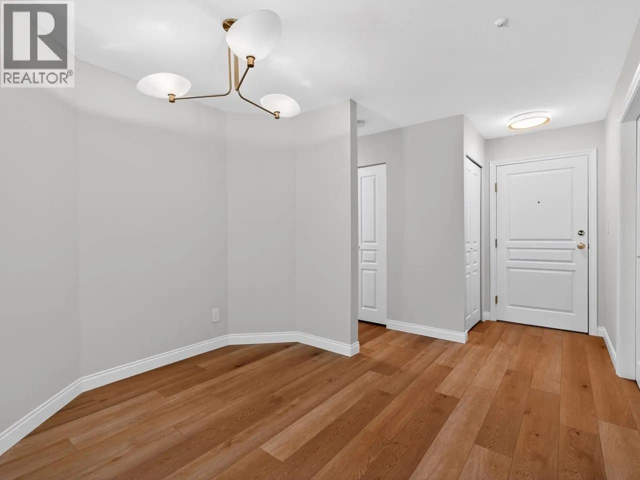 #109 8460 JELLICOE STREET, Vancouver, BC photo 2