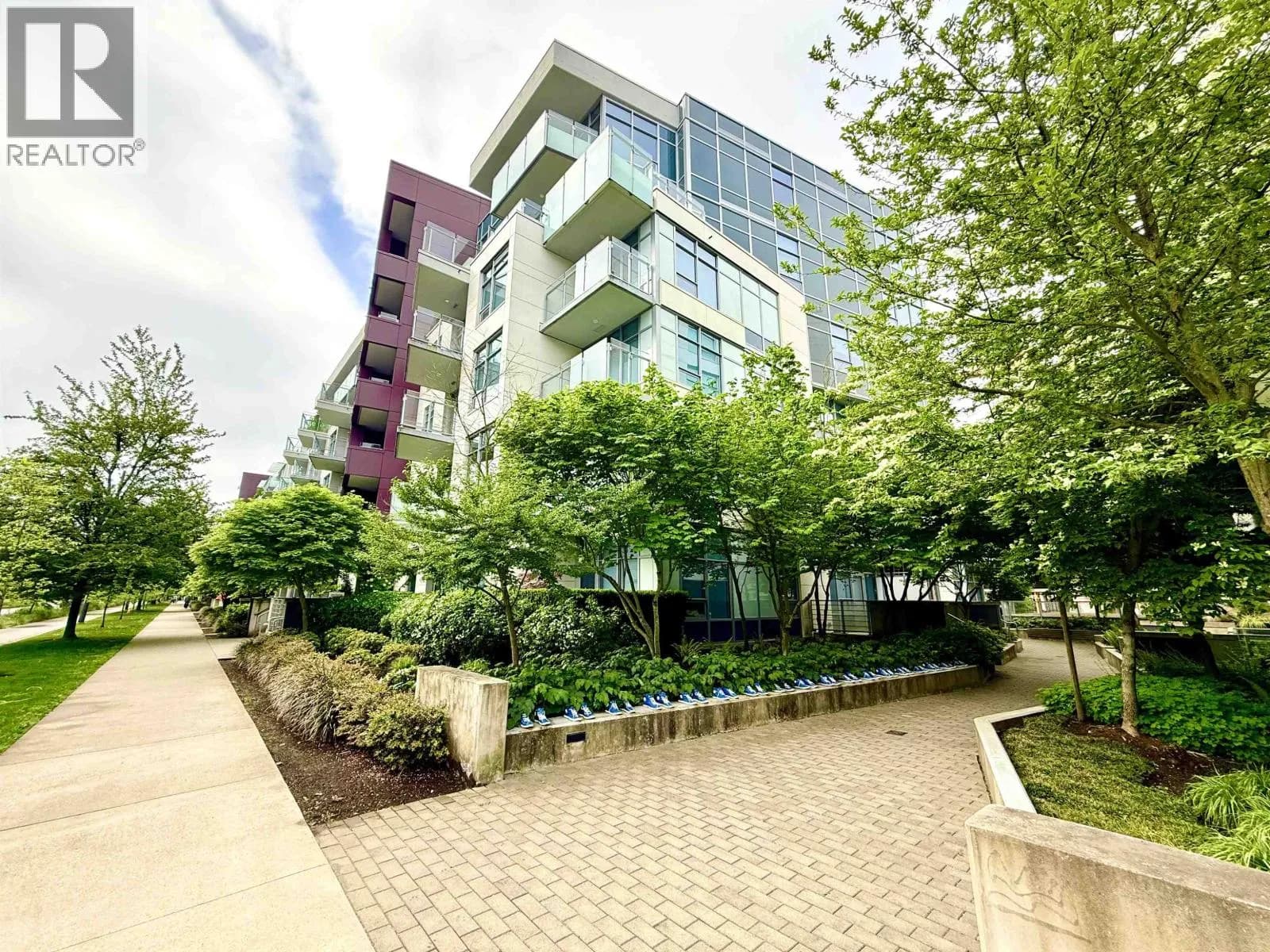 5033 CAMBIE STREET, Vancouver