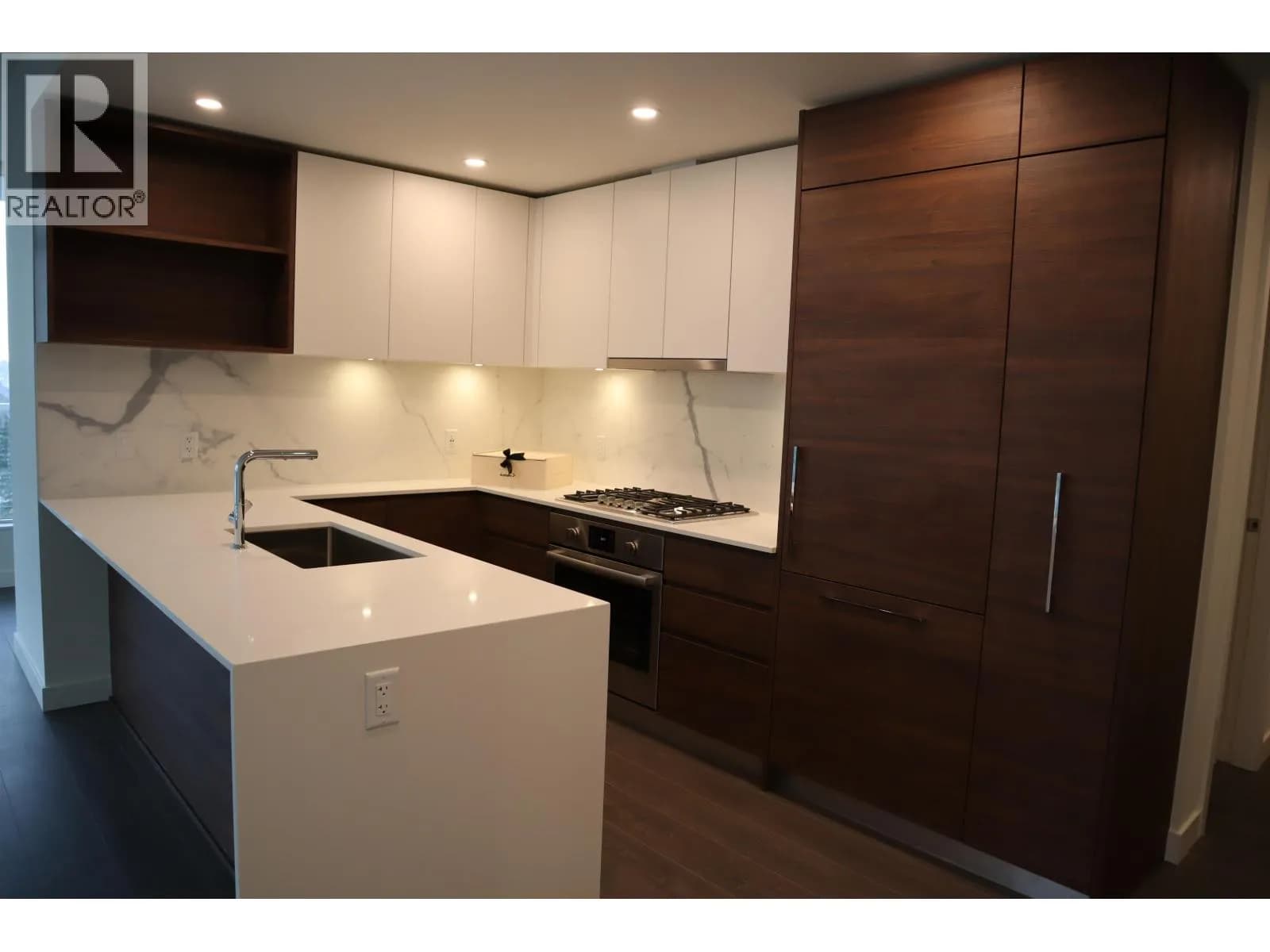 #705 585 AUSTIN AVENUE, Coquitlam, BC photo 5
