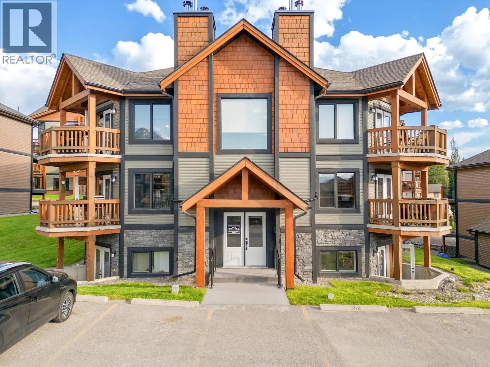 7307 PROSPECTOR Avenue, Radium Hot Springs
