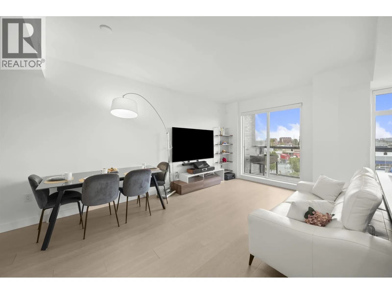 #301 8888 OSLER STREET, Vancouver, BC photo 4