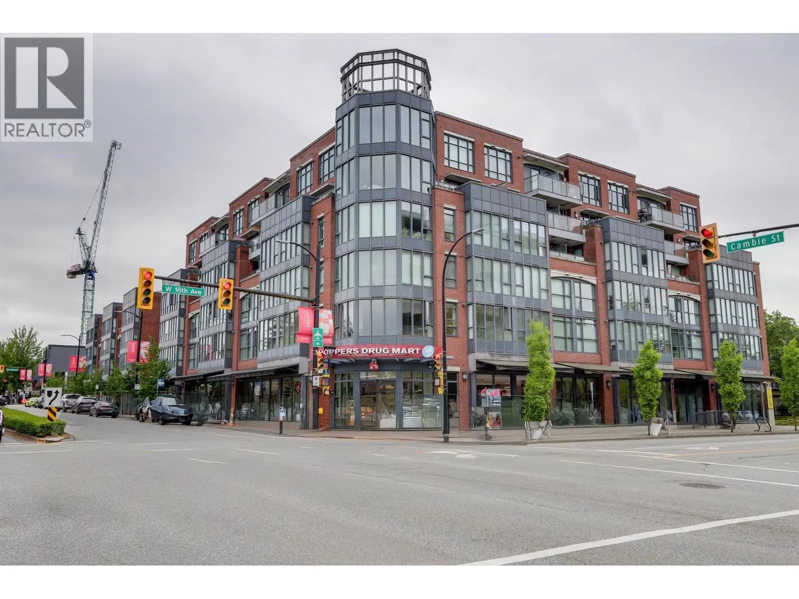 3228 TUPPER STREET, Vancouver