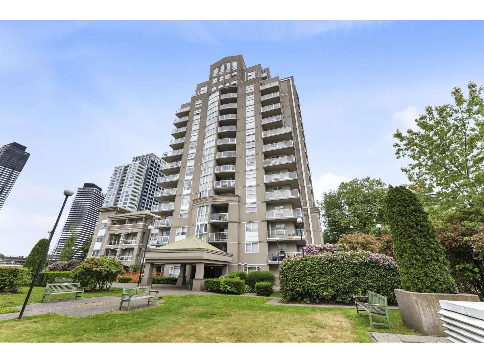 10523 UNIVERSITY DRIVE, Surrey