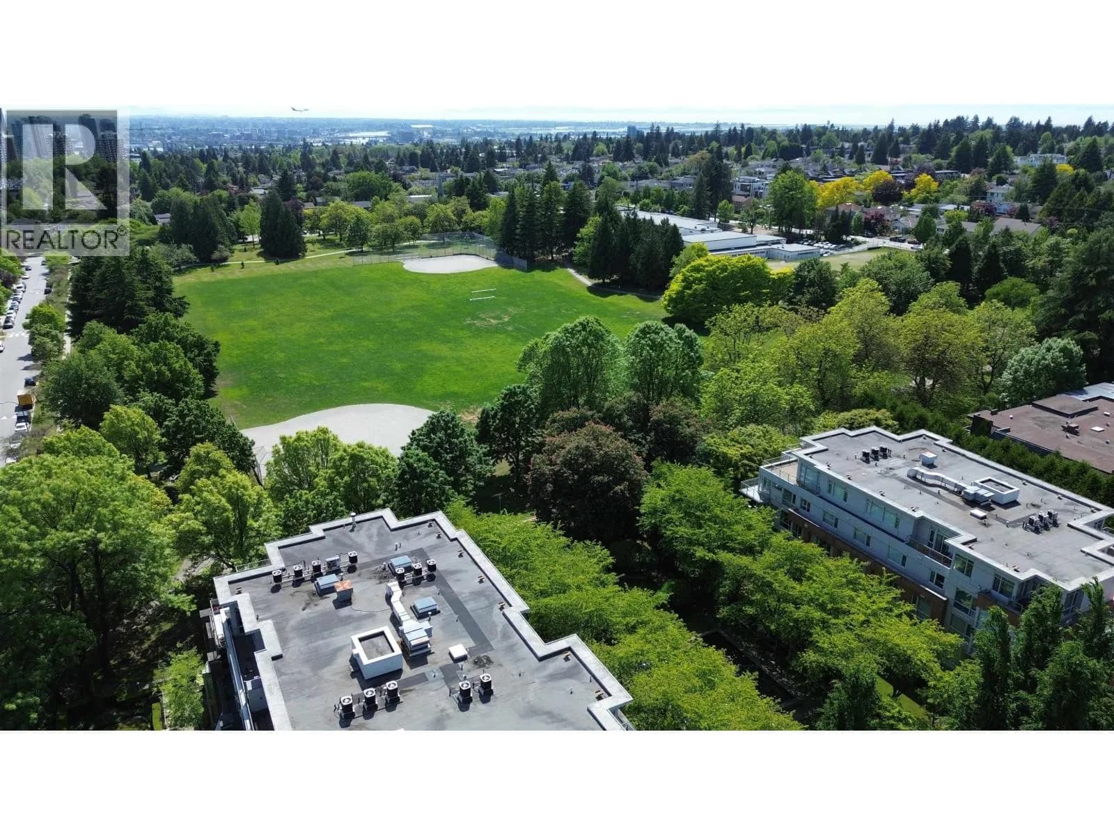 #602 618 W 45TH AVENUE, Vancouver, BC photo 3