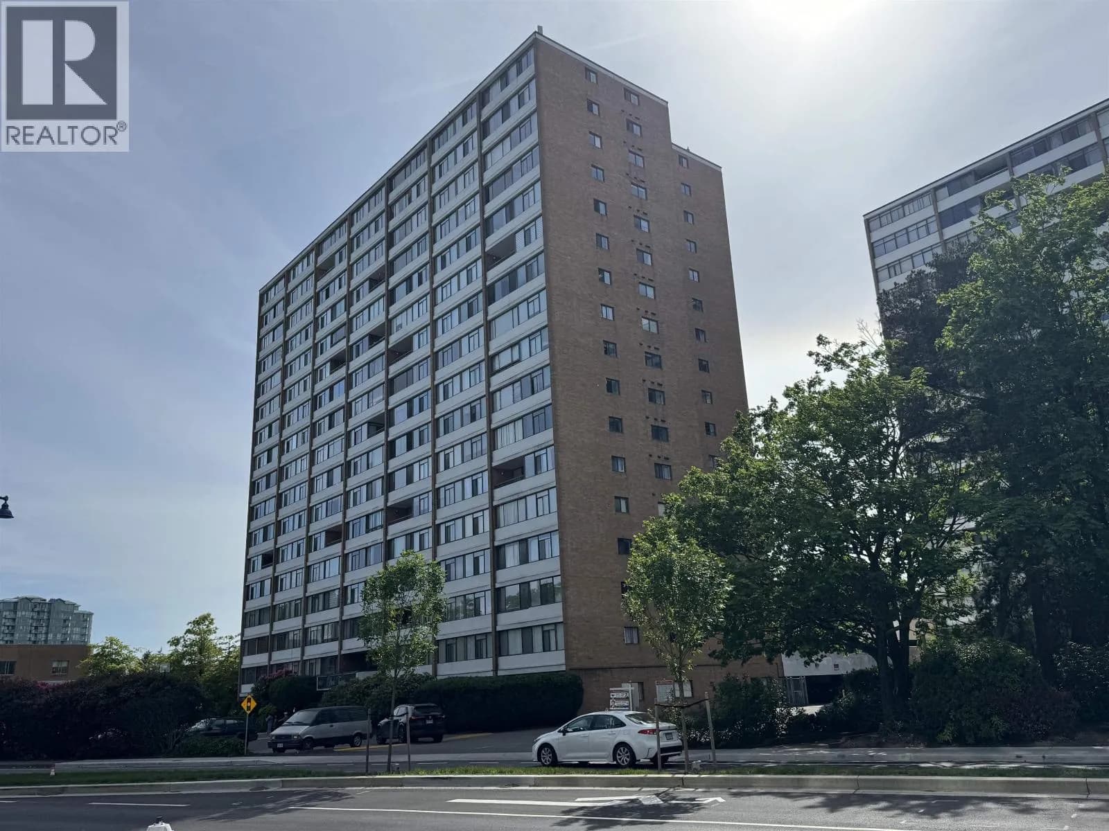 6651 MINORU BOULEVARD, Richmond