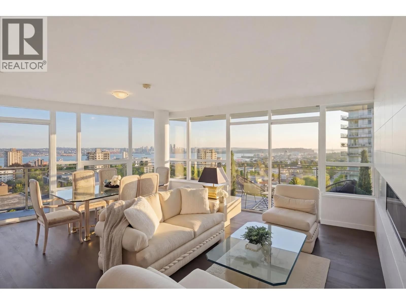 Centreview, North Vancouver