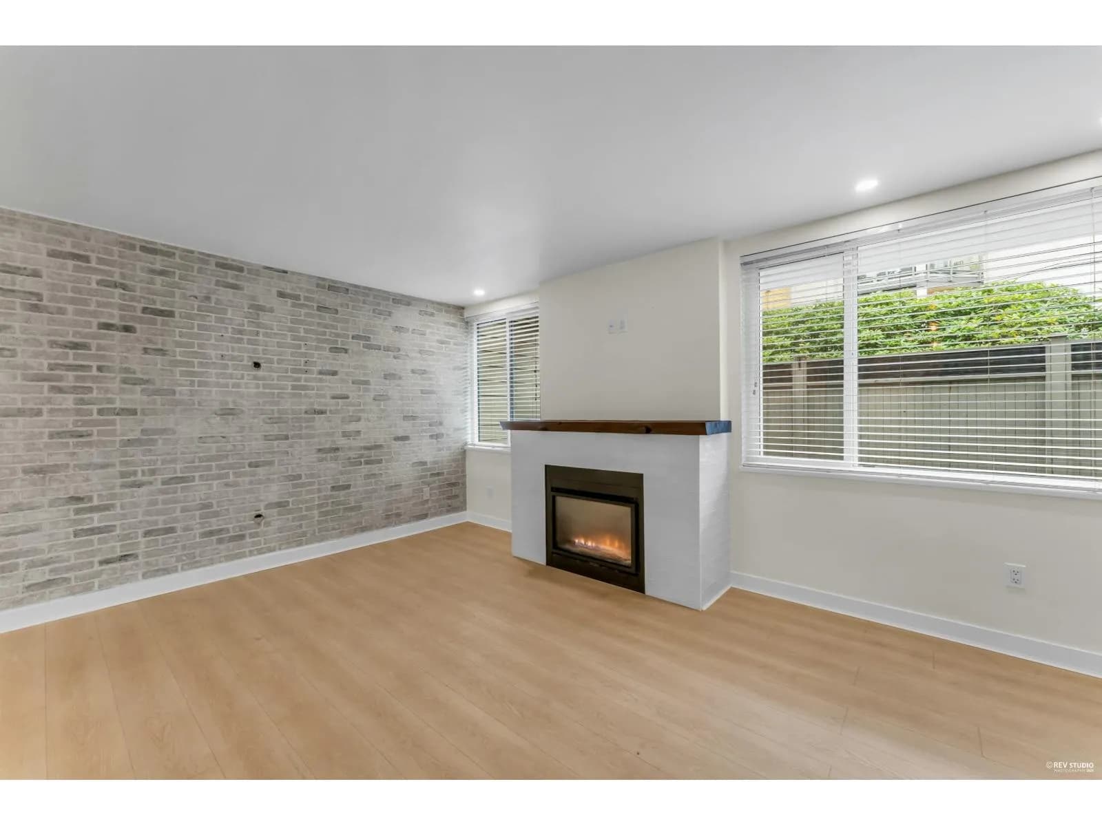 #110 15282 19 AVENUE, Surrey, BC photo 2