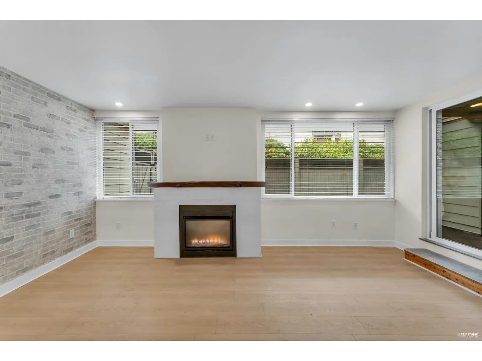 #110 15282 19 AVENUE, Surrey, BC photo 3