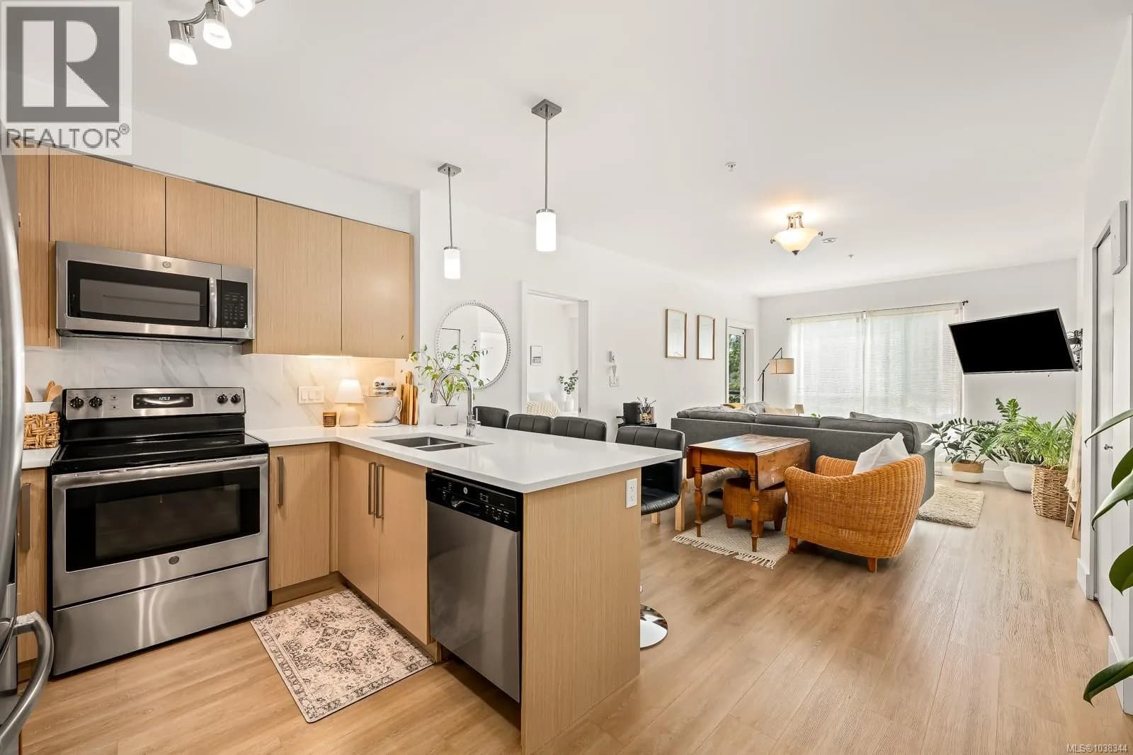 #308 3070 Kilpatrick Ave, Courtenay, BC photo 3