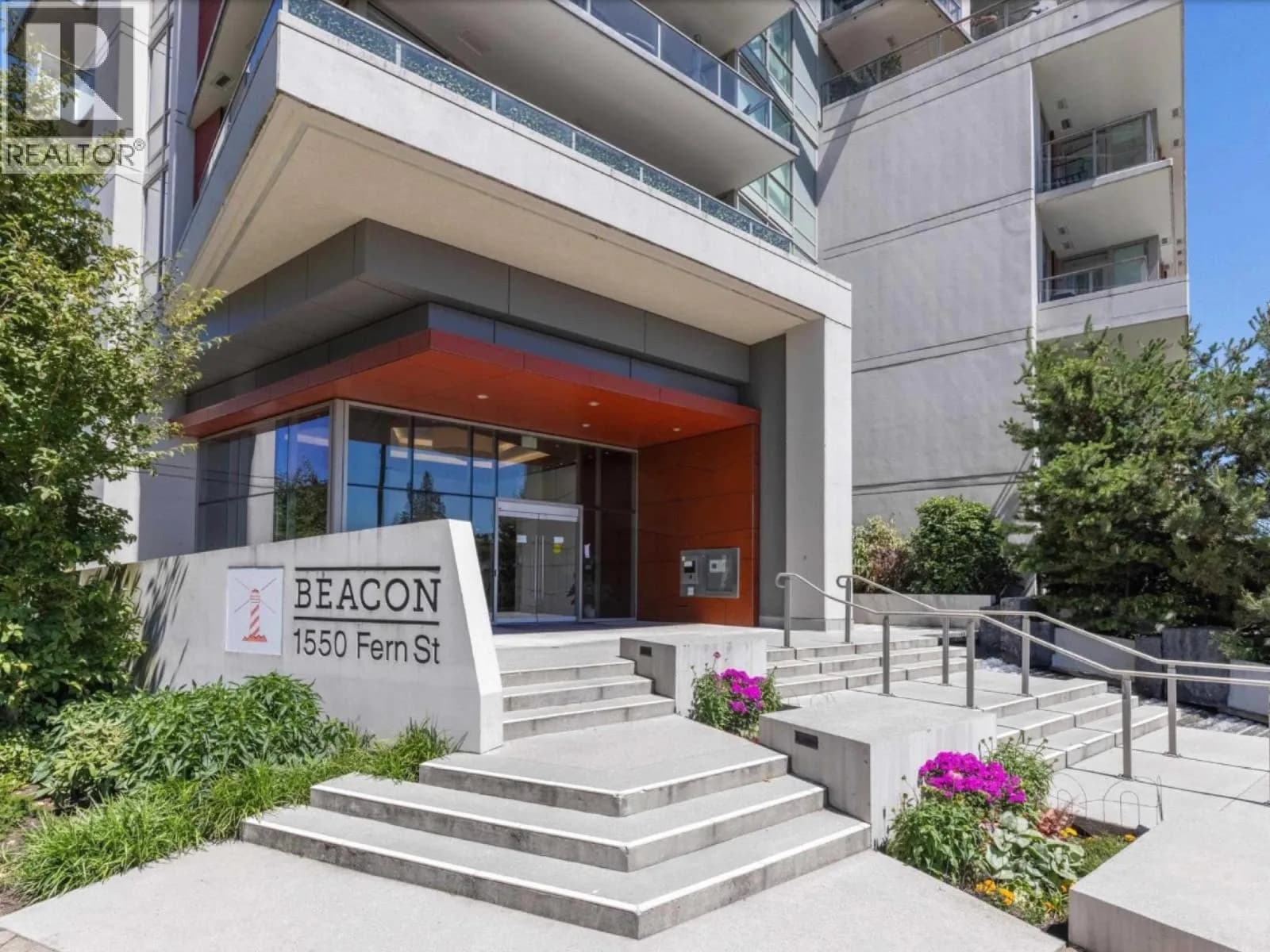 #2405 1550 FERN STREET, North Vancouver, BC photo 2