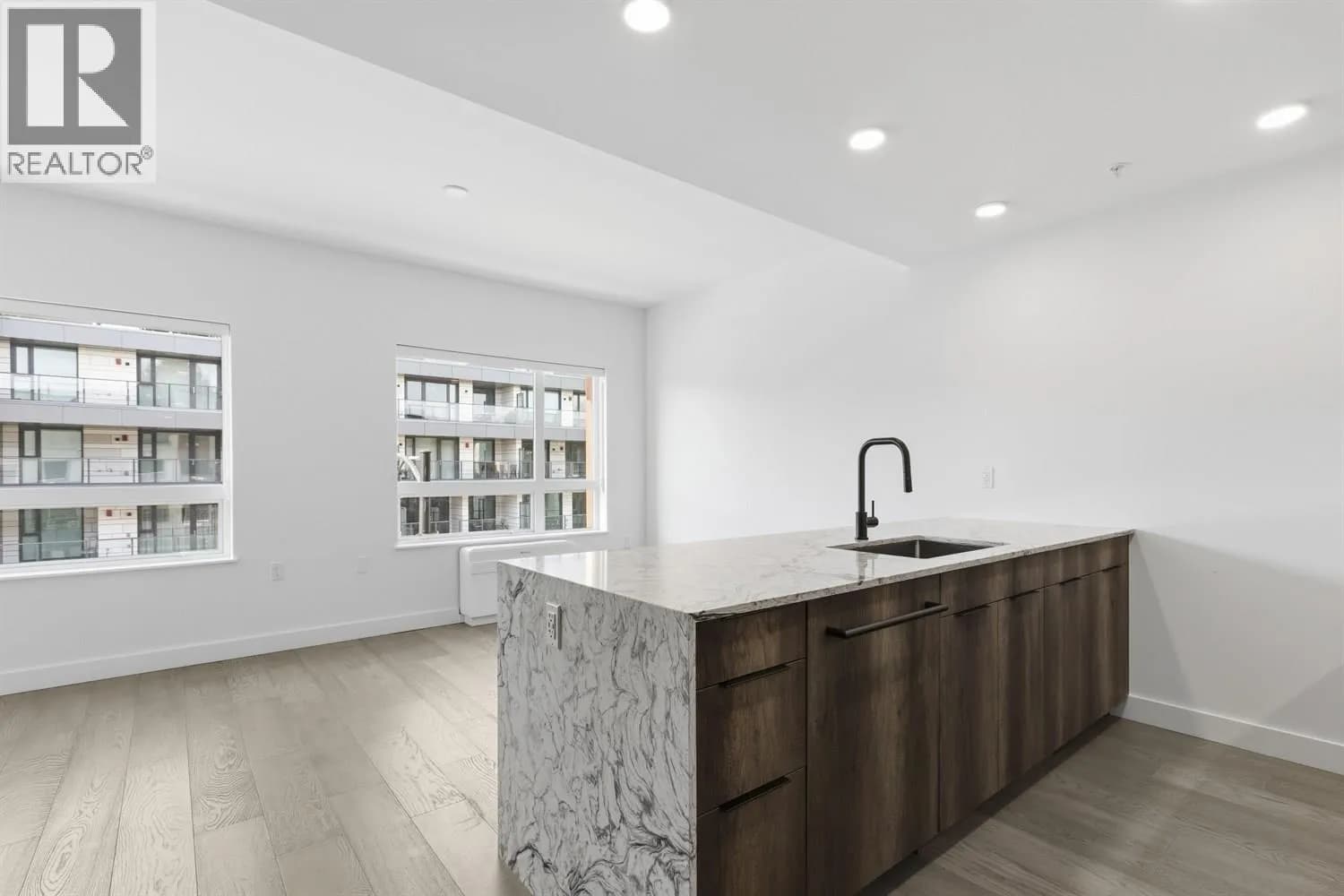 3590 W 39TH AVENUE, Vancouver