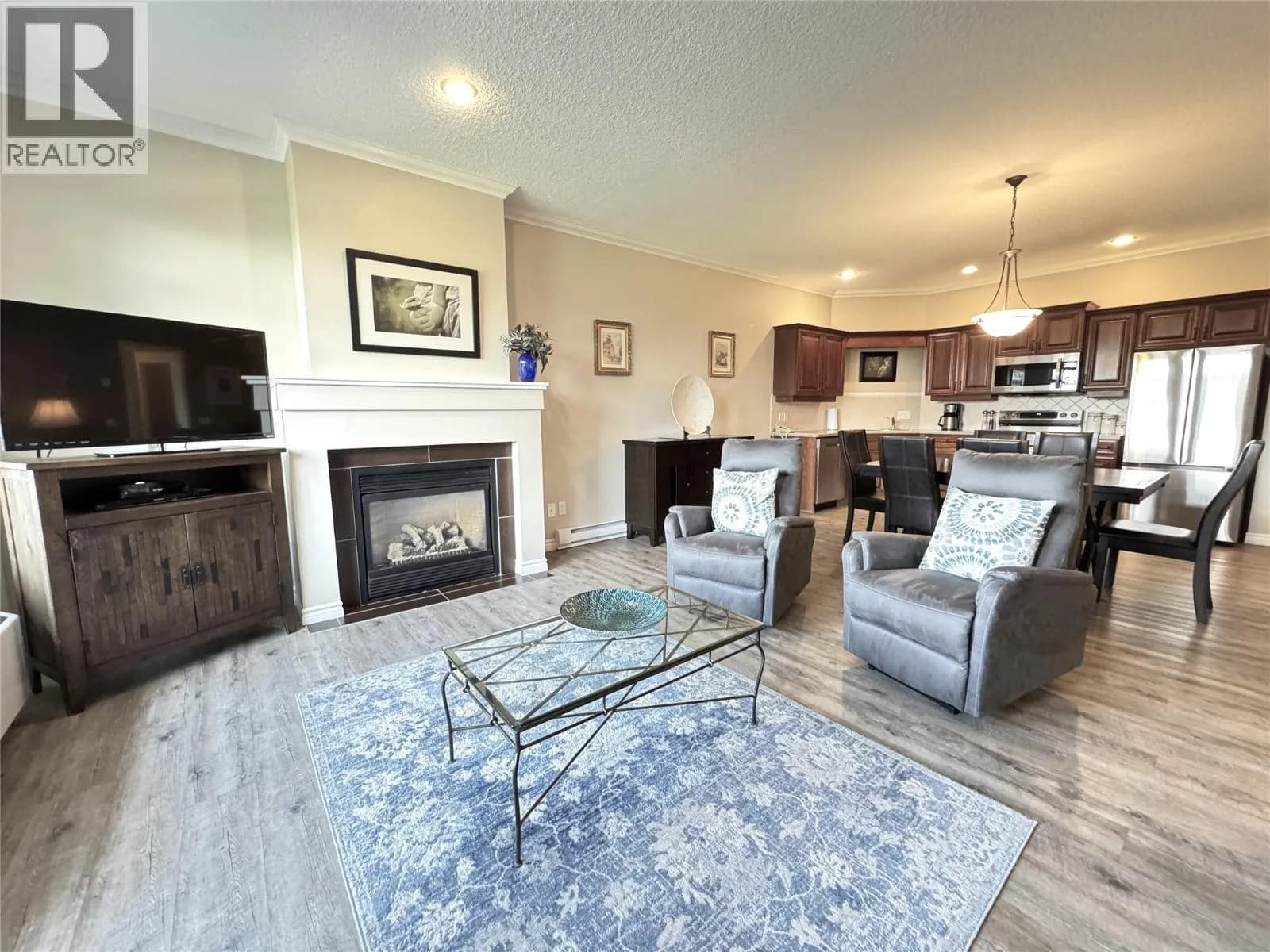 #113 100 BIGHORN Boulevard, Radium Hot Springs, BC photo 1