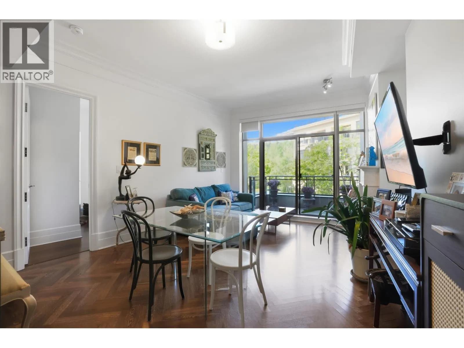 #203 540 WATERS EDGE CRESCENT, West Vancouver, BC photo 3