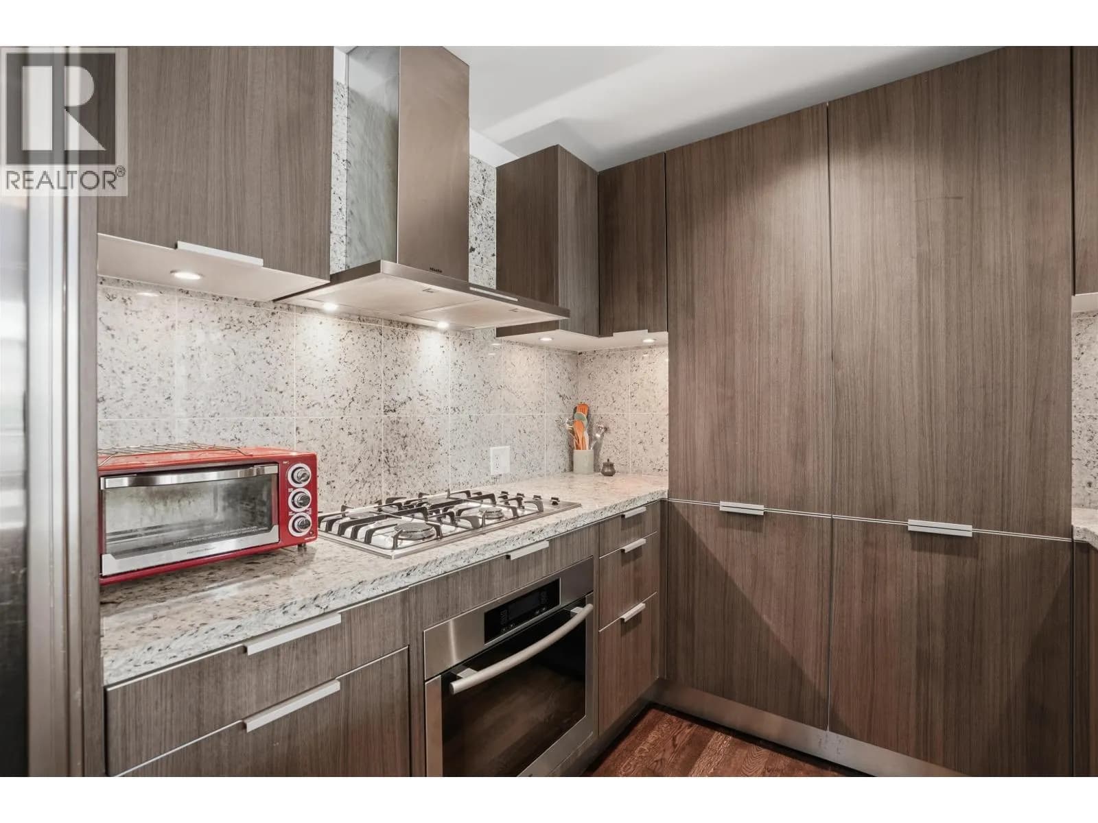 #203 540 WATERS EDGE CRESCENT, West Vancouver, BC photo 5