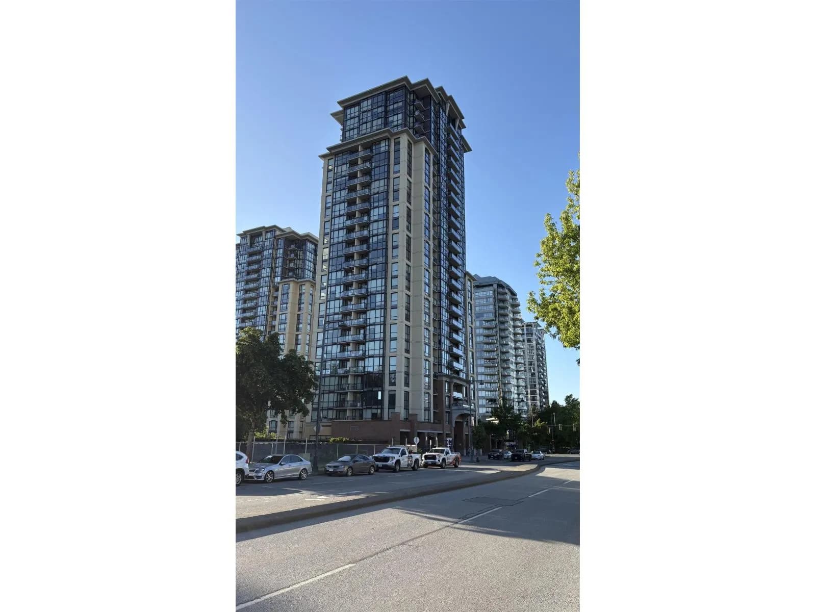 #2110 10777 UNIVERSITY DRIVE, Surrey, BC photo 3