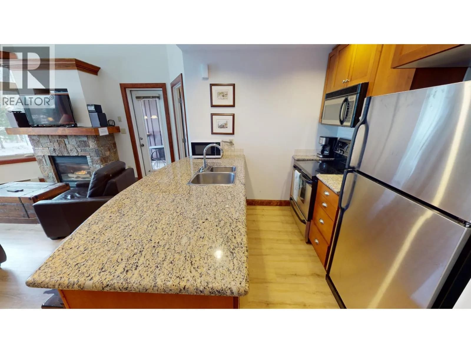 #545A 4559 TIMBERLINE Crescent, Fernie, BC photo 5