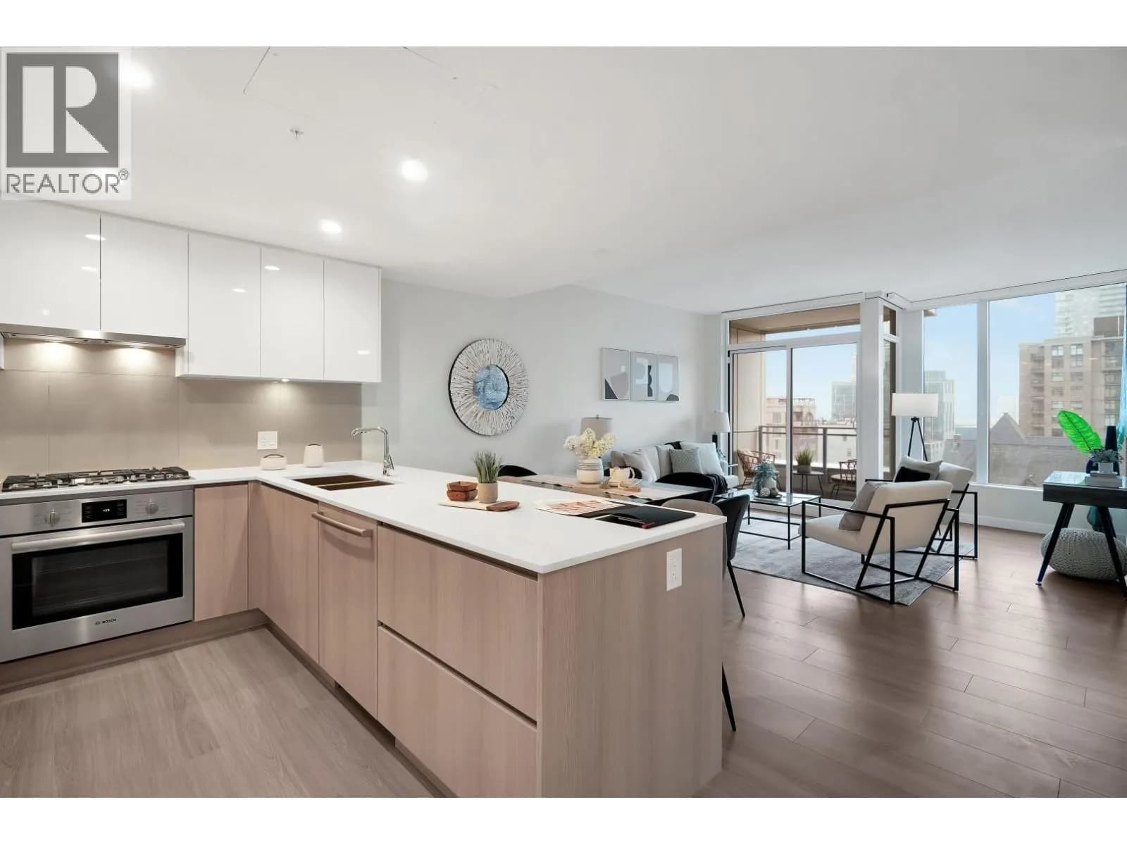 618 CARNARVON STREET, New Westminster