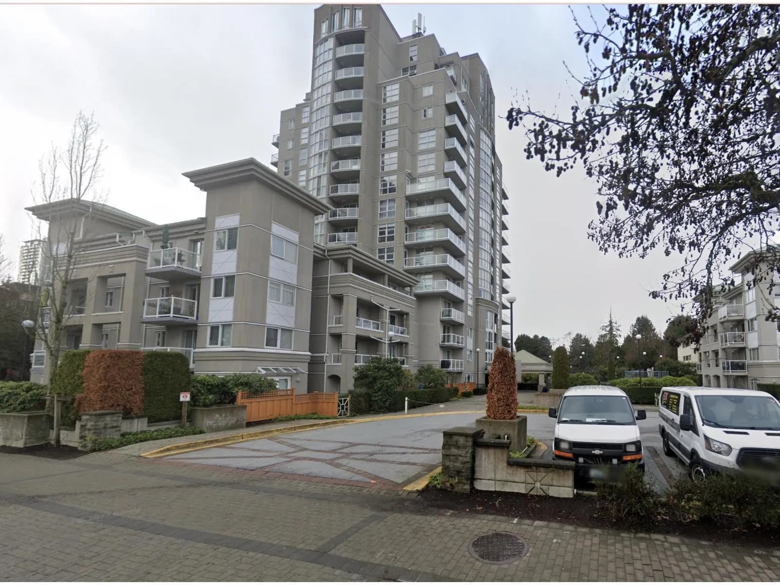 10523 UNIVERSITY DRIVE, Surrey