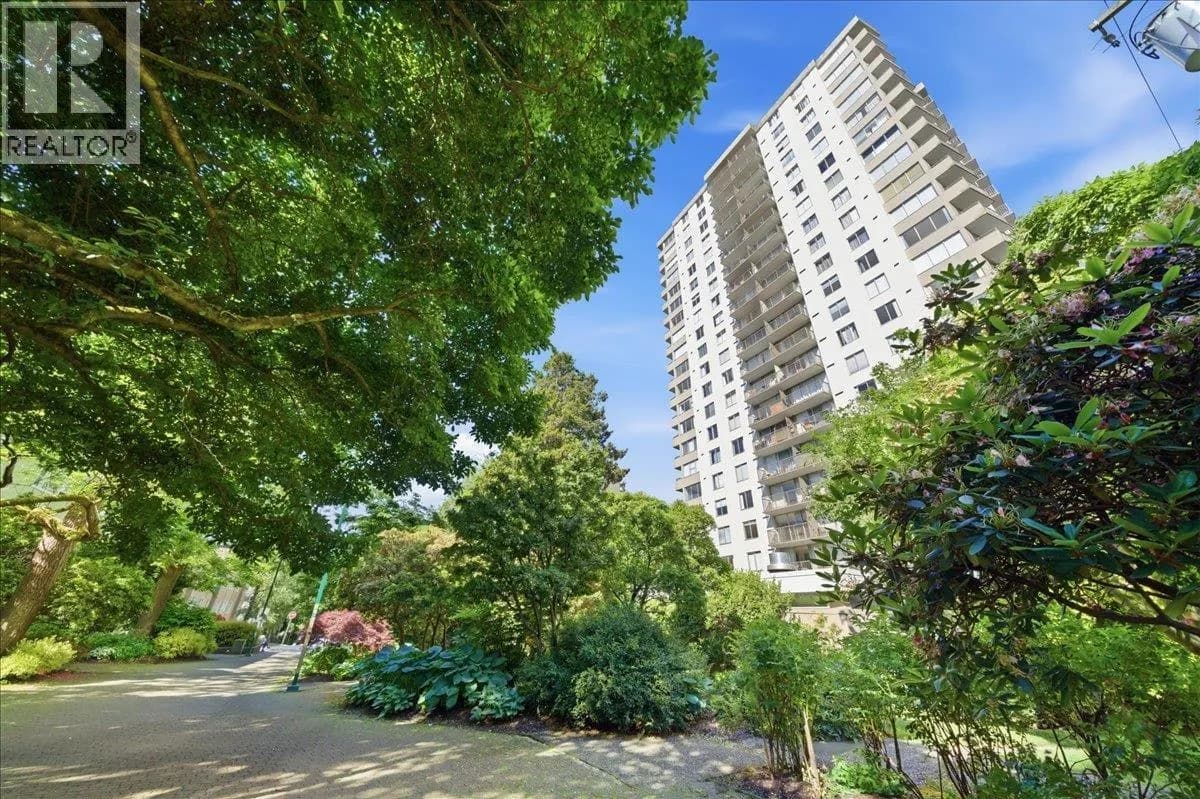 #802 1251 CARDERO STREET, Vancouver, BC photo 2