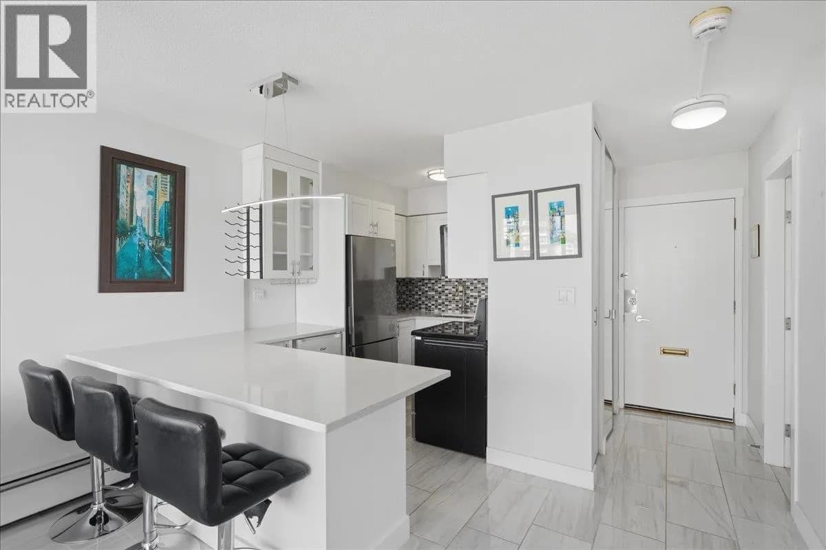 #802 1251 CARDERO STREET, Vancouver, BC photo 5