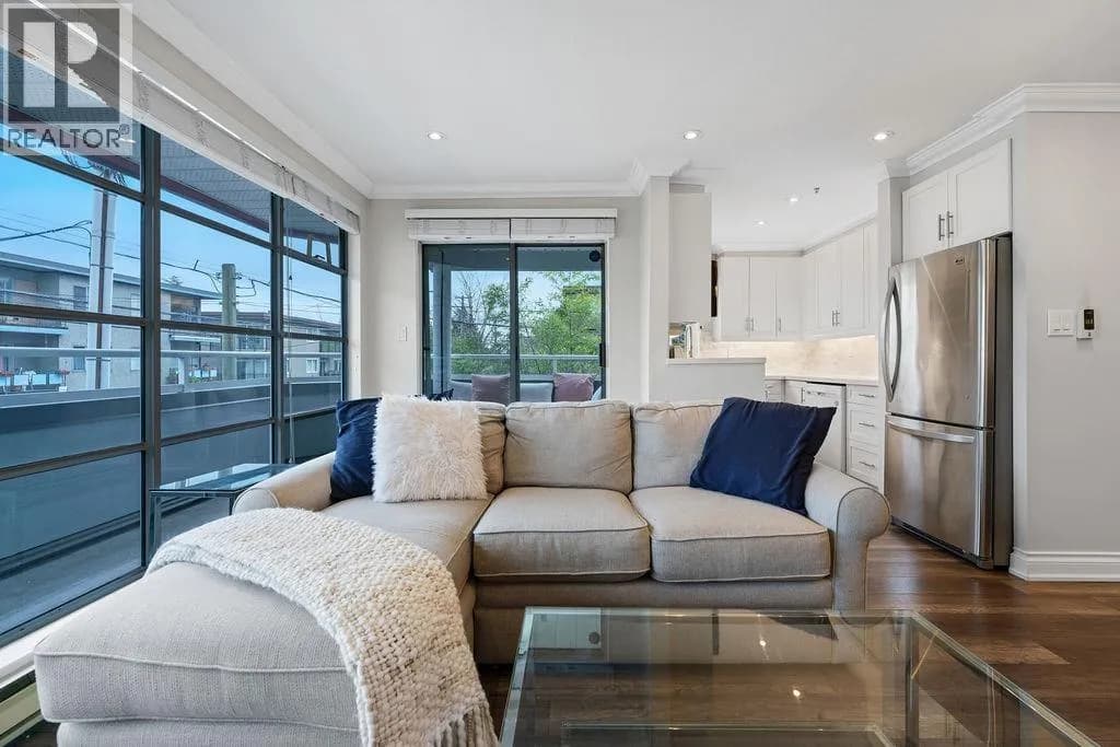 #203 2287 W 3RD AVENUE, Vancouver, BC photo 5