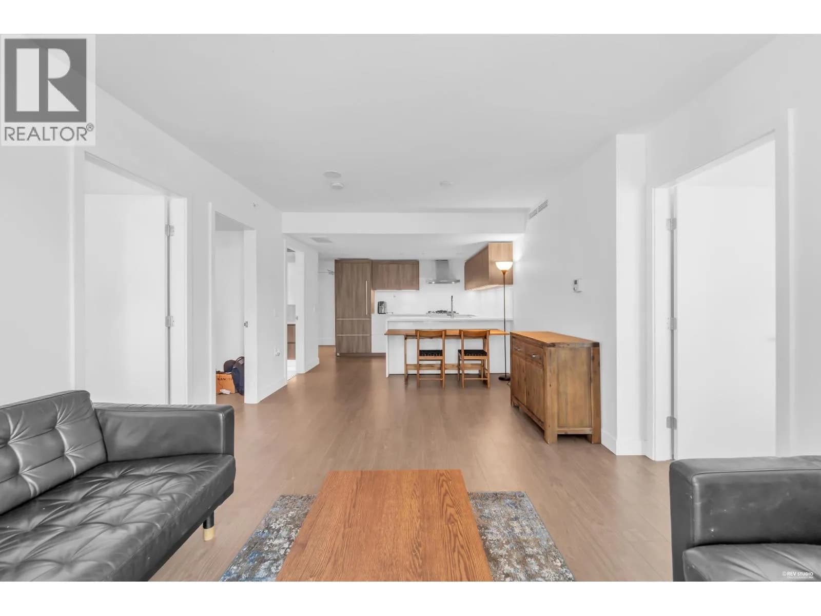 #704 6320 NO. 3 ROAD, Richmond, BC photo 3