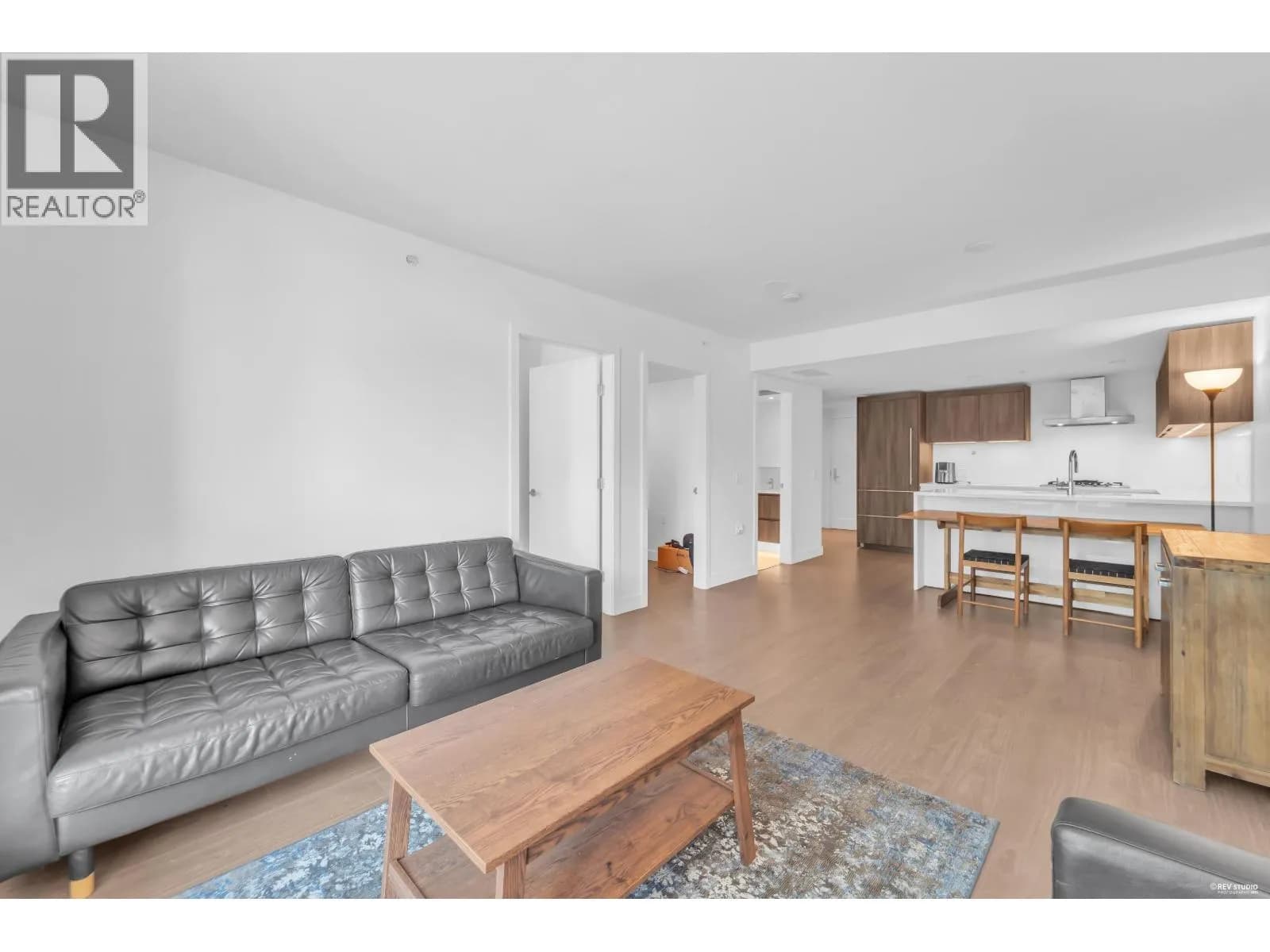#704 6320 NO. 3 ROAD, Richmond, BC photo 4