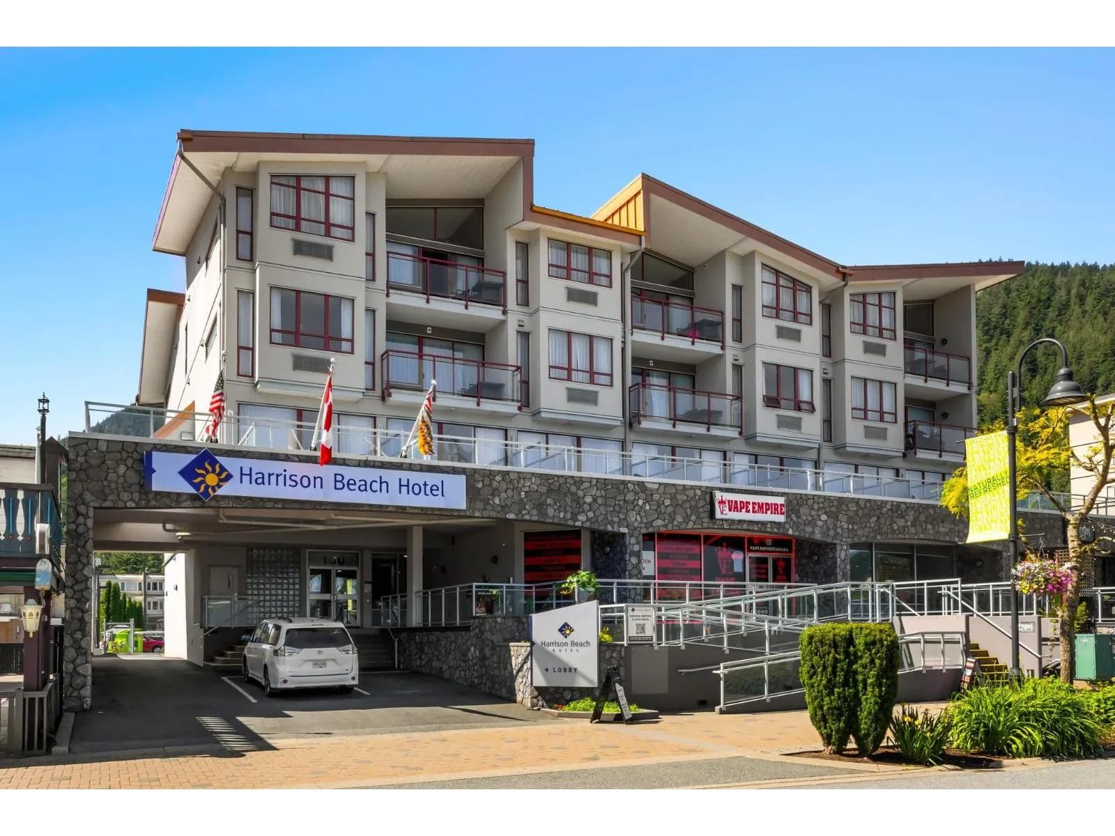 160 ESPLANADE AVENUE, Harrison Hot Springs