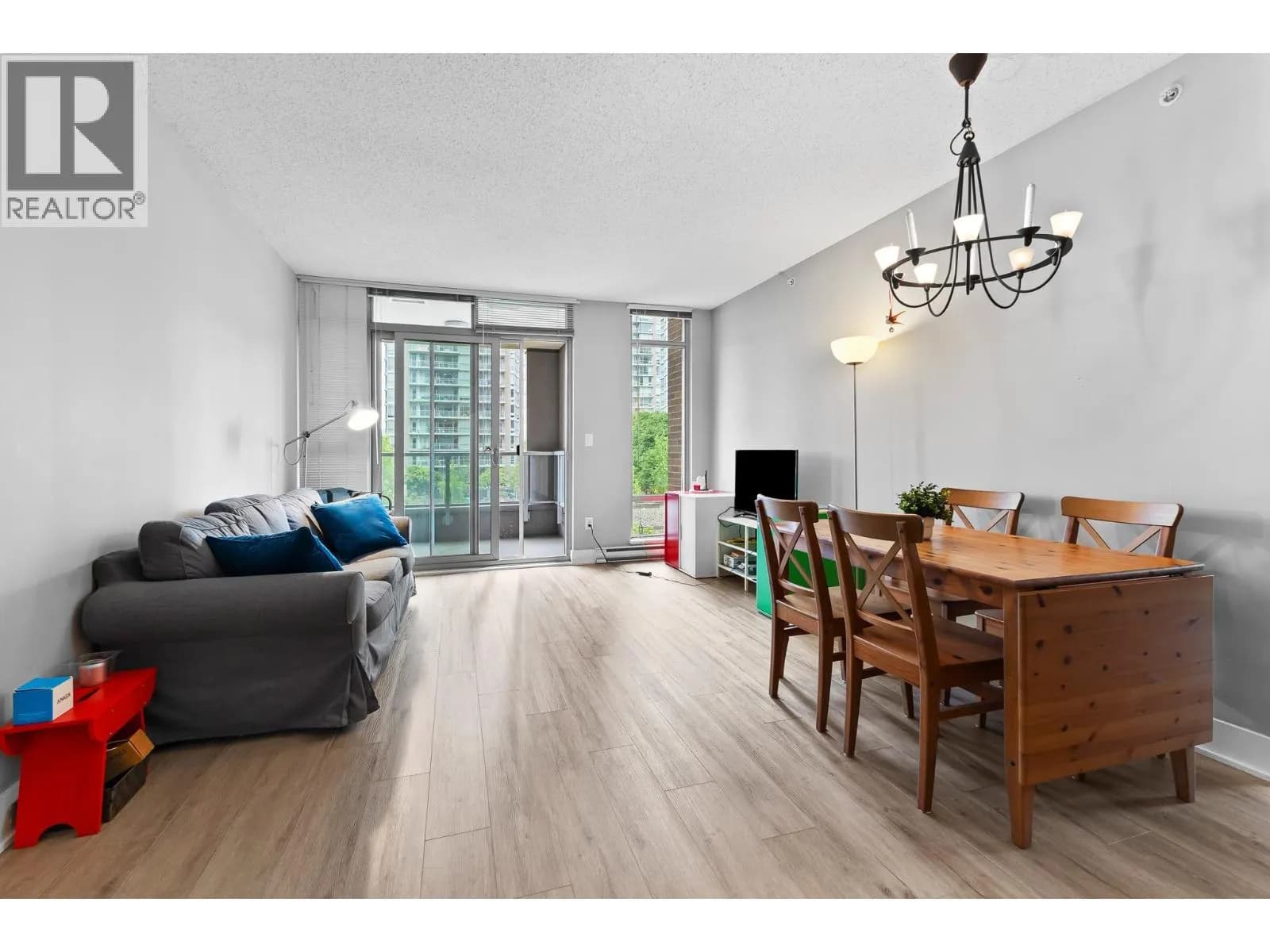 #703 1155 THE HIGH STREET, Coquitlam, BC photo 2