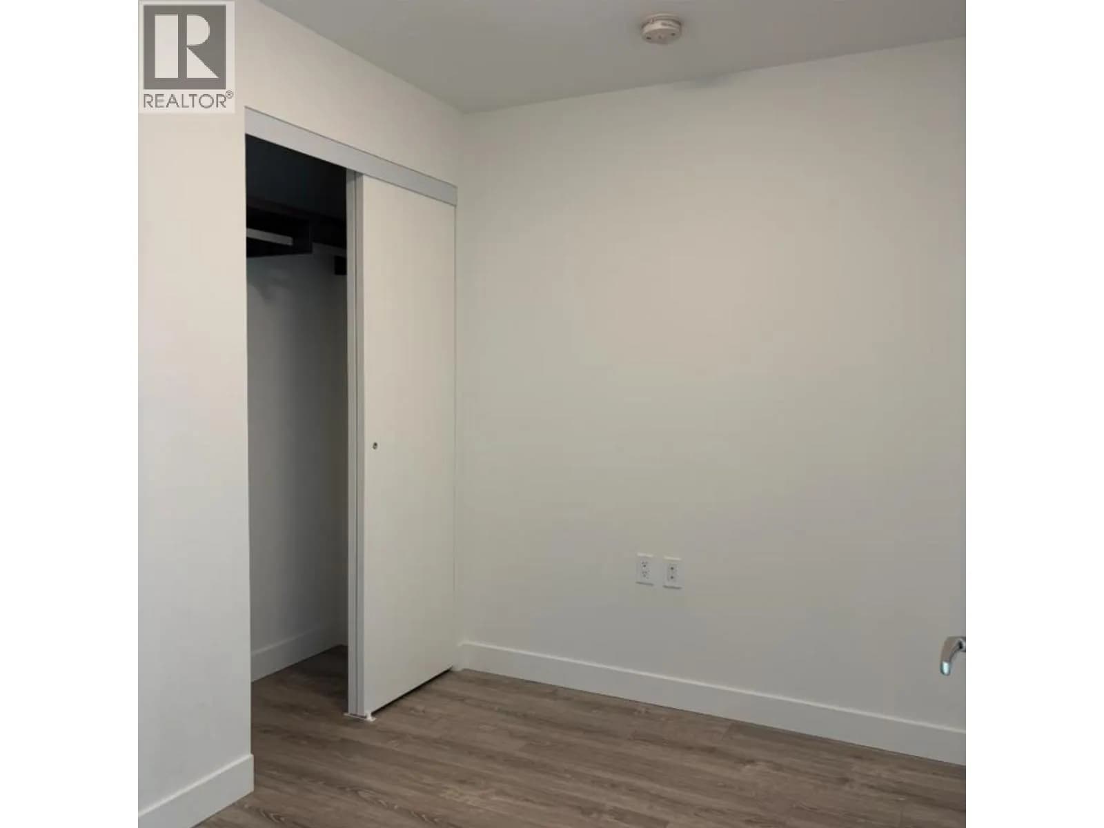 #1508 6320 NO. 3 ROAD, Richmond, BC photo 5