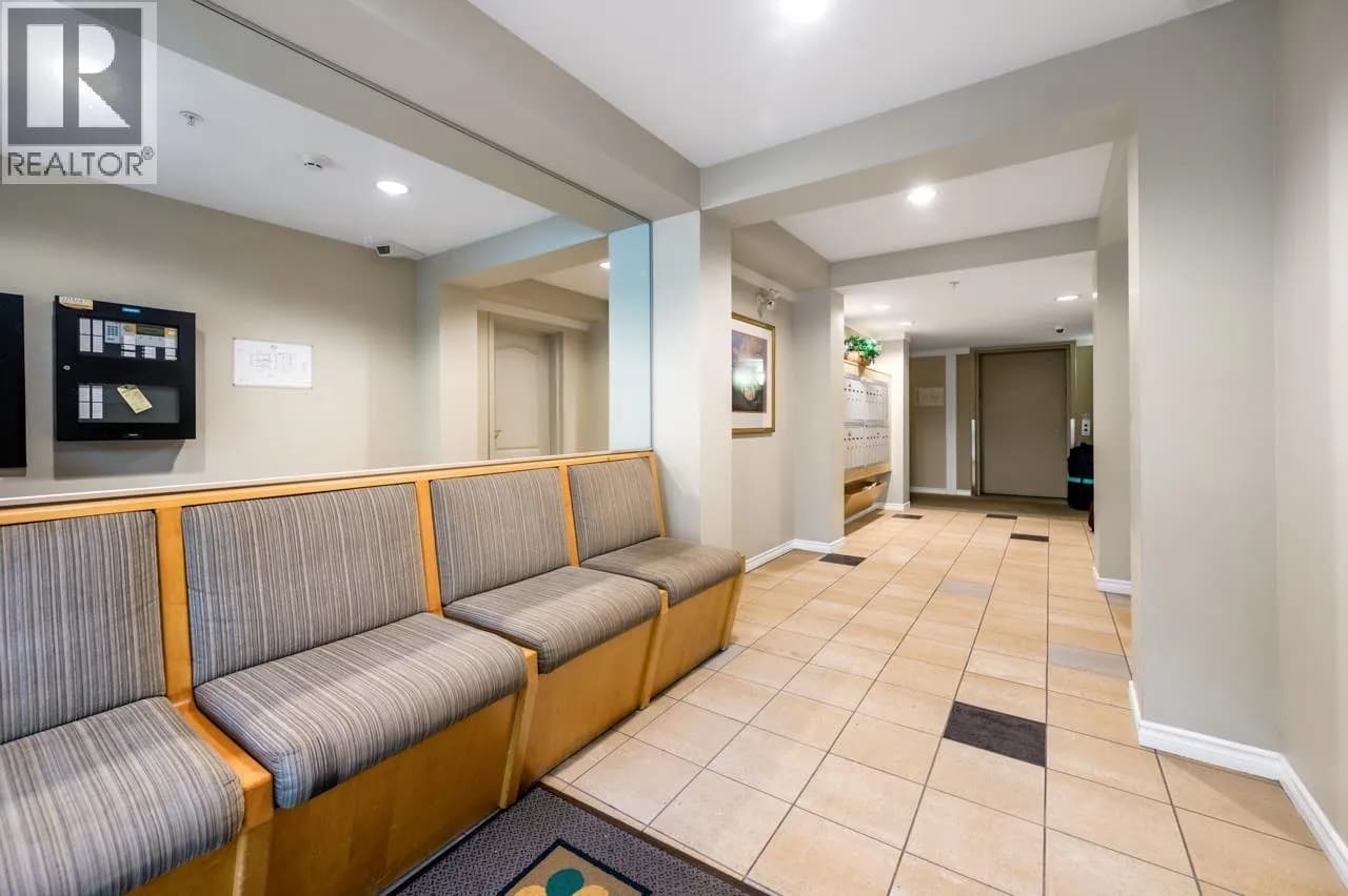 #105 988 W 54TH AVENUE, Vancouver, BC photo 2