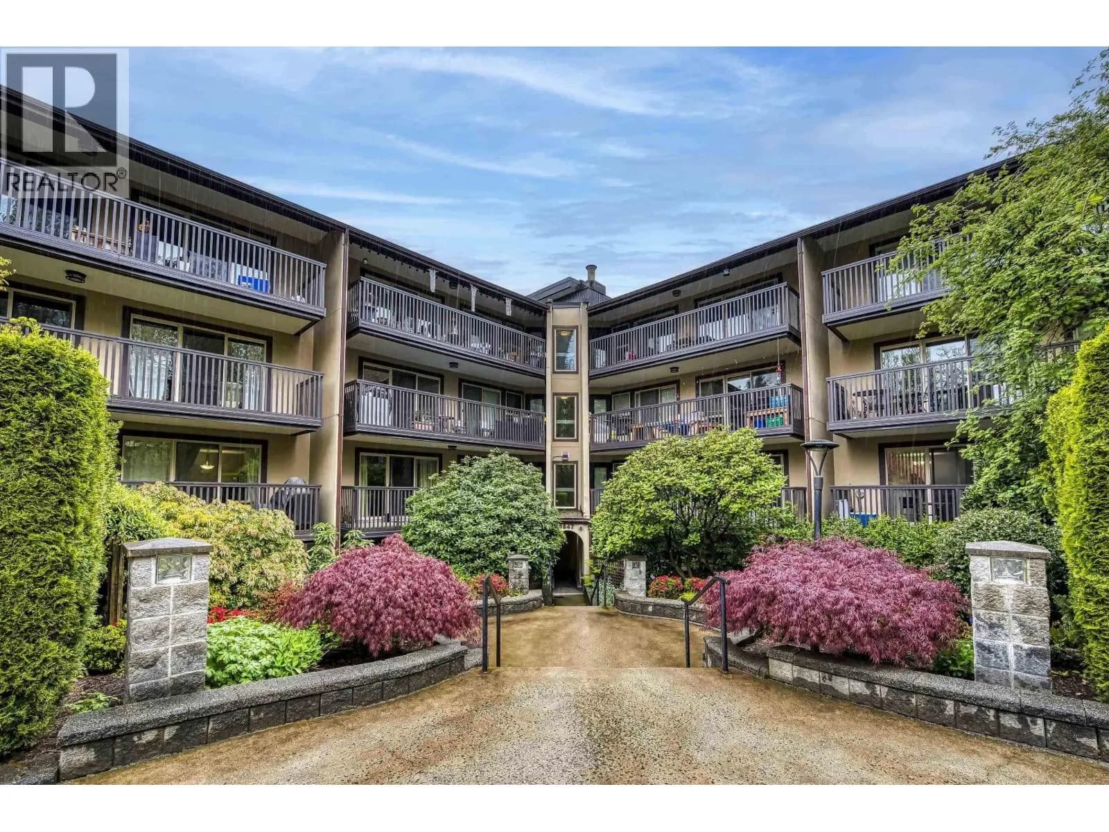 #118 9847 MANCHESTER DRIVE, Burnaby, BC photo 2