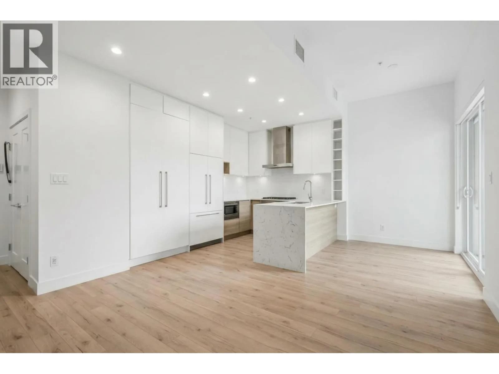#626 3131 MURRAY STREET, Port Moody, BC photo 4