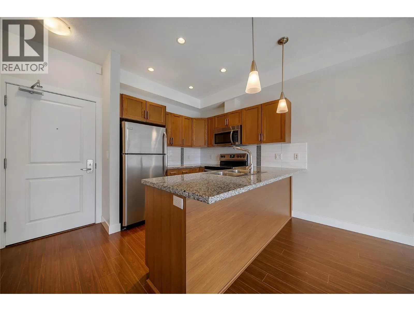 #302 3220 Skyview Lane, West Kelowna, BC photo 4