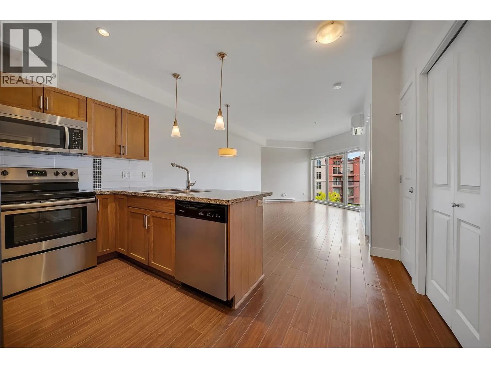 #302 3220 Skyview Lane, West Kelowna, BC photo 5