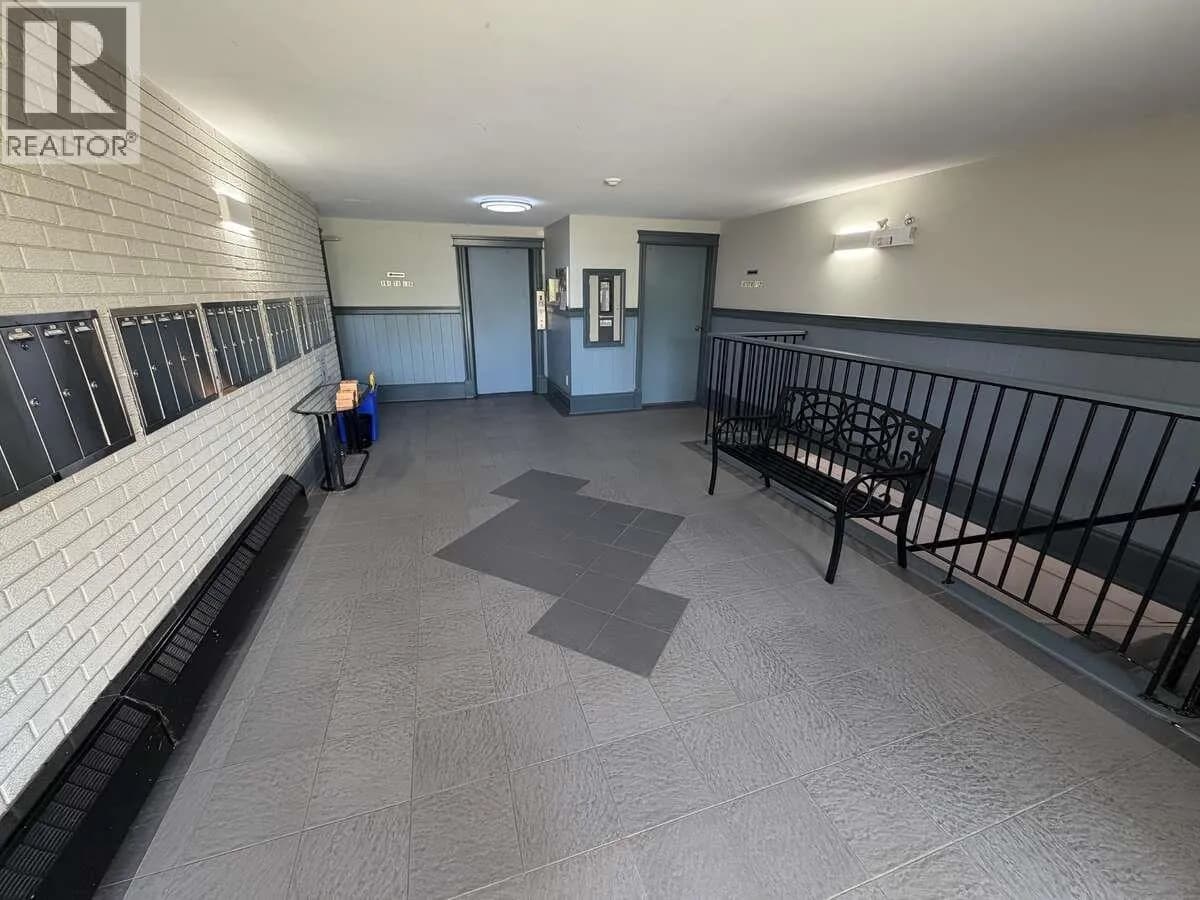 #208 1045 HOWIE AVENUE, Coquitlam, BC photo 3