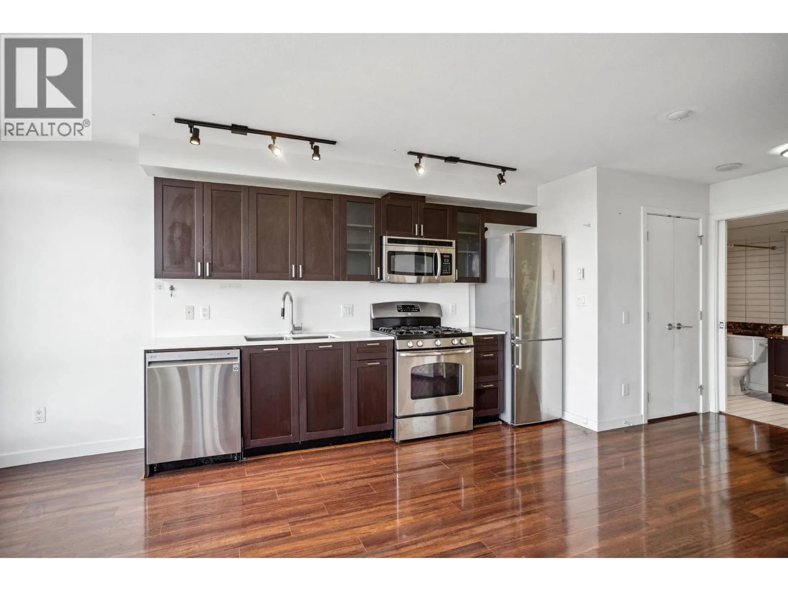 #810 4815 ELDORADO MEWS, Vancouver, BC photo 5
