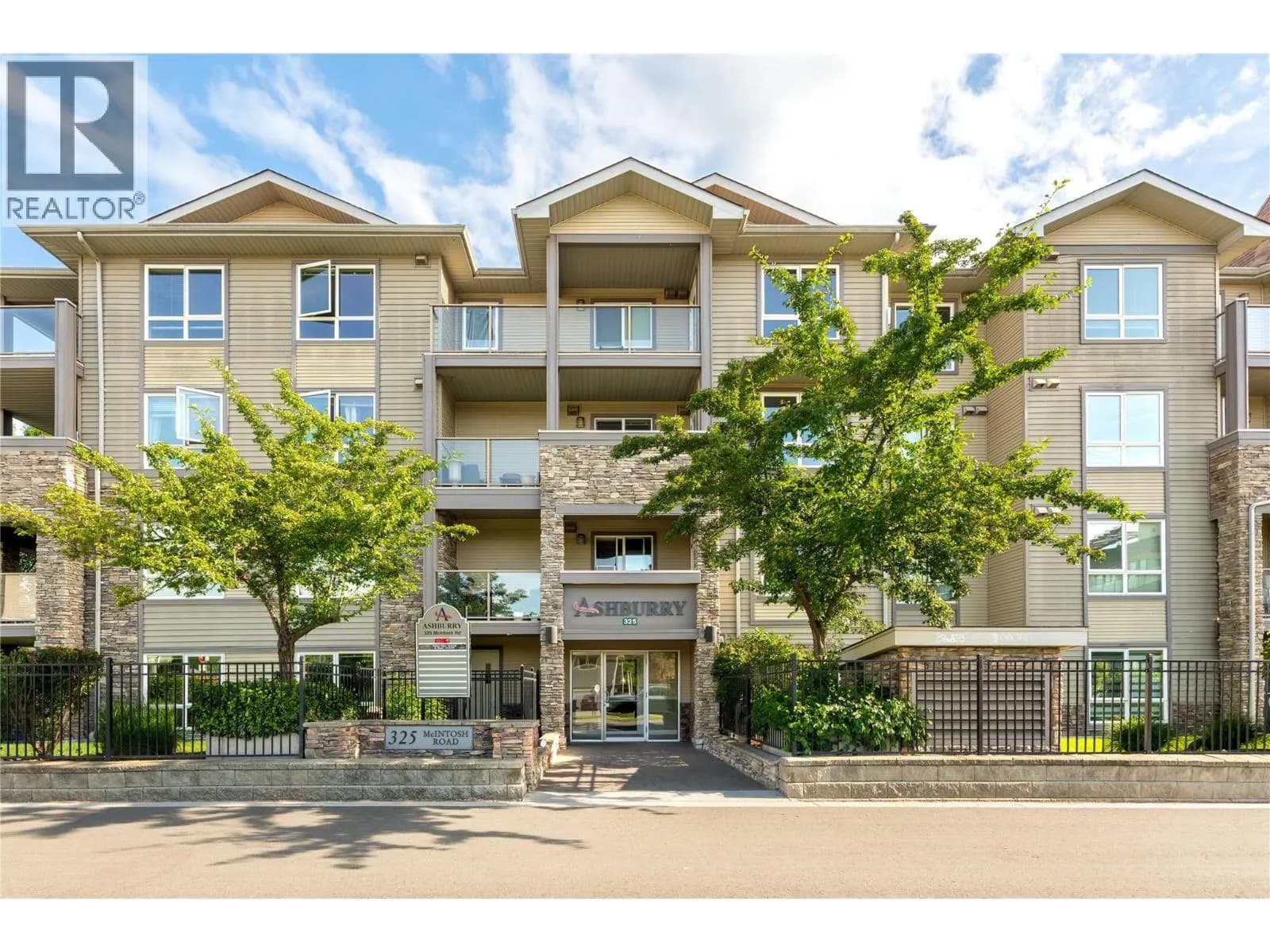 #1108 325 MCINTOSH Road, Kelowna, BC photo 1