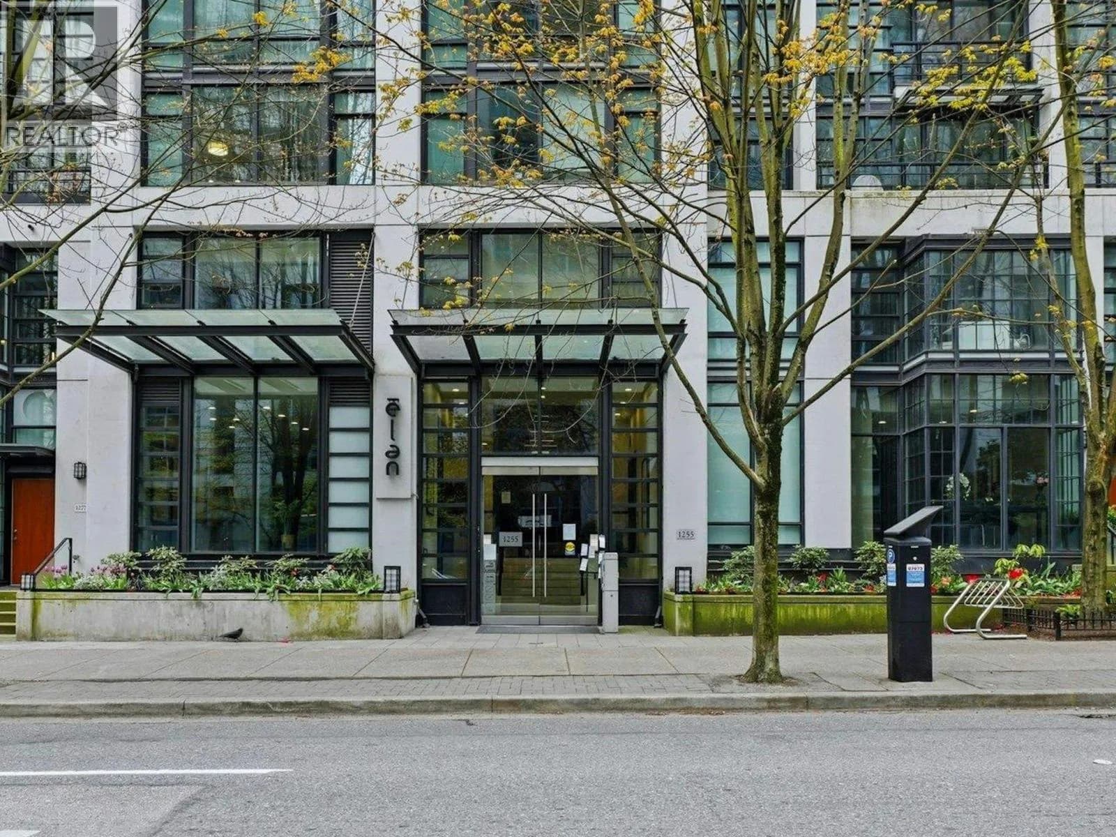 #2604 1255 SEYMOUR STREET, Vancouver, BC photo 2