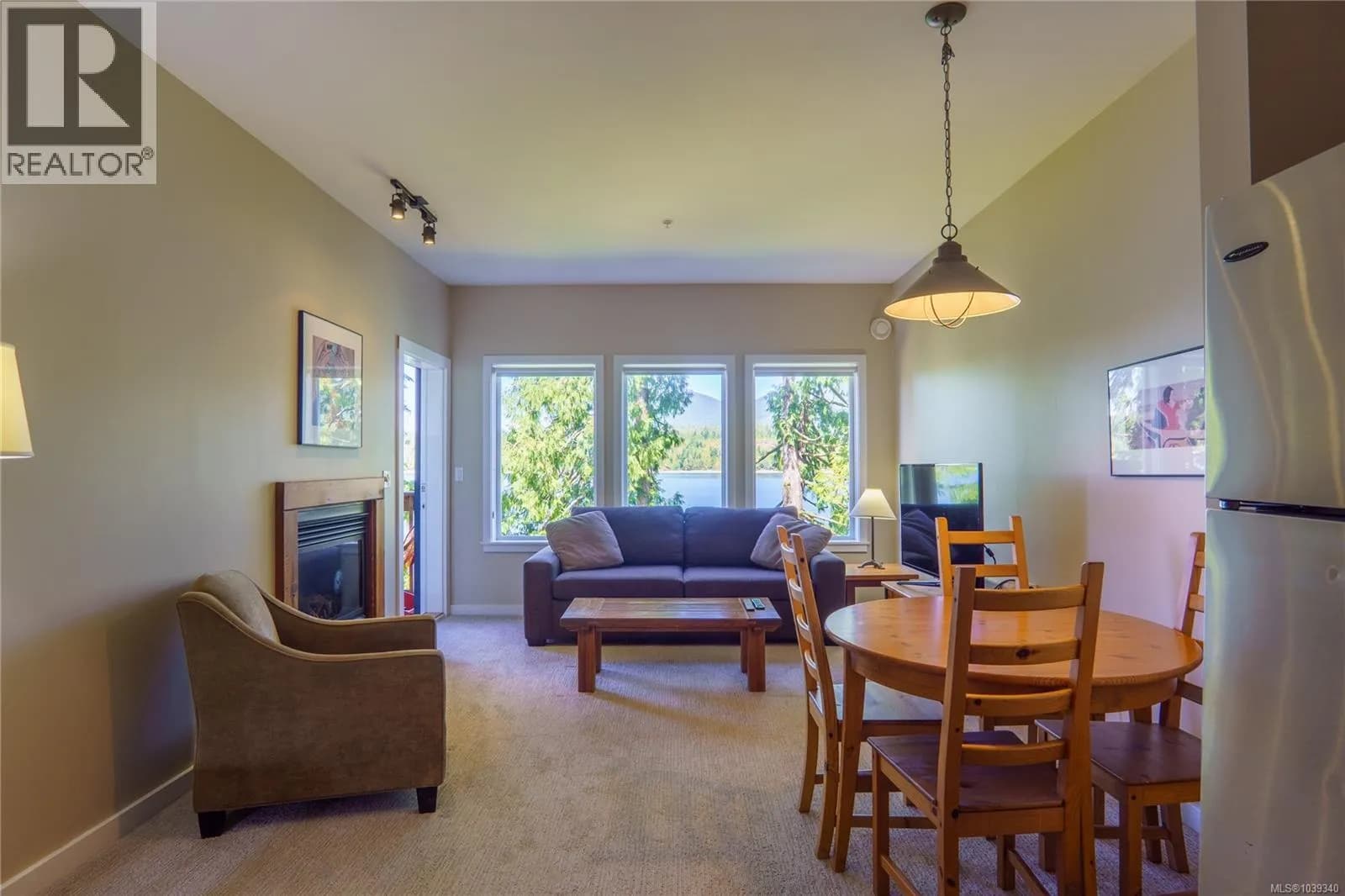 #607 1971 HARBOUR Dr, Ucluelet, BC photo 2