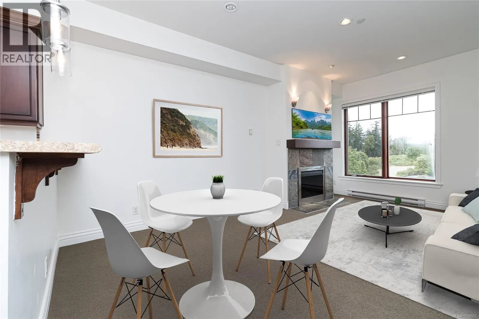 #307 1325 Bear Mountain Pkwy, Langford, BC photo 5