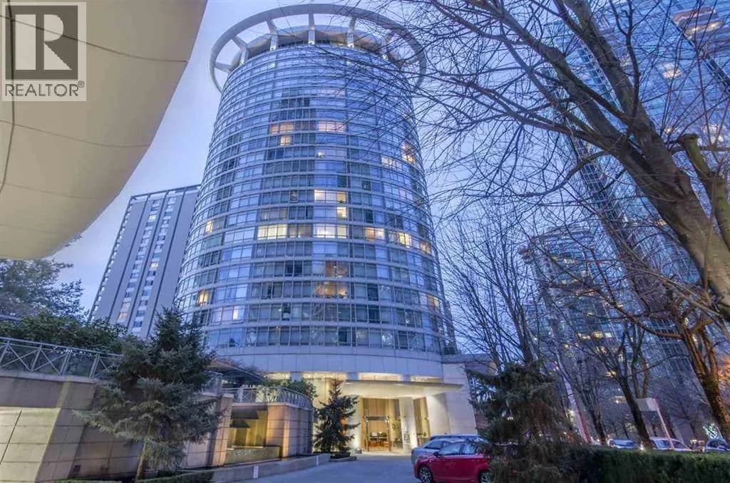 The Palisades (West), Vancouver