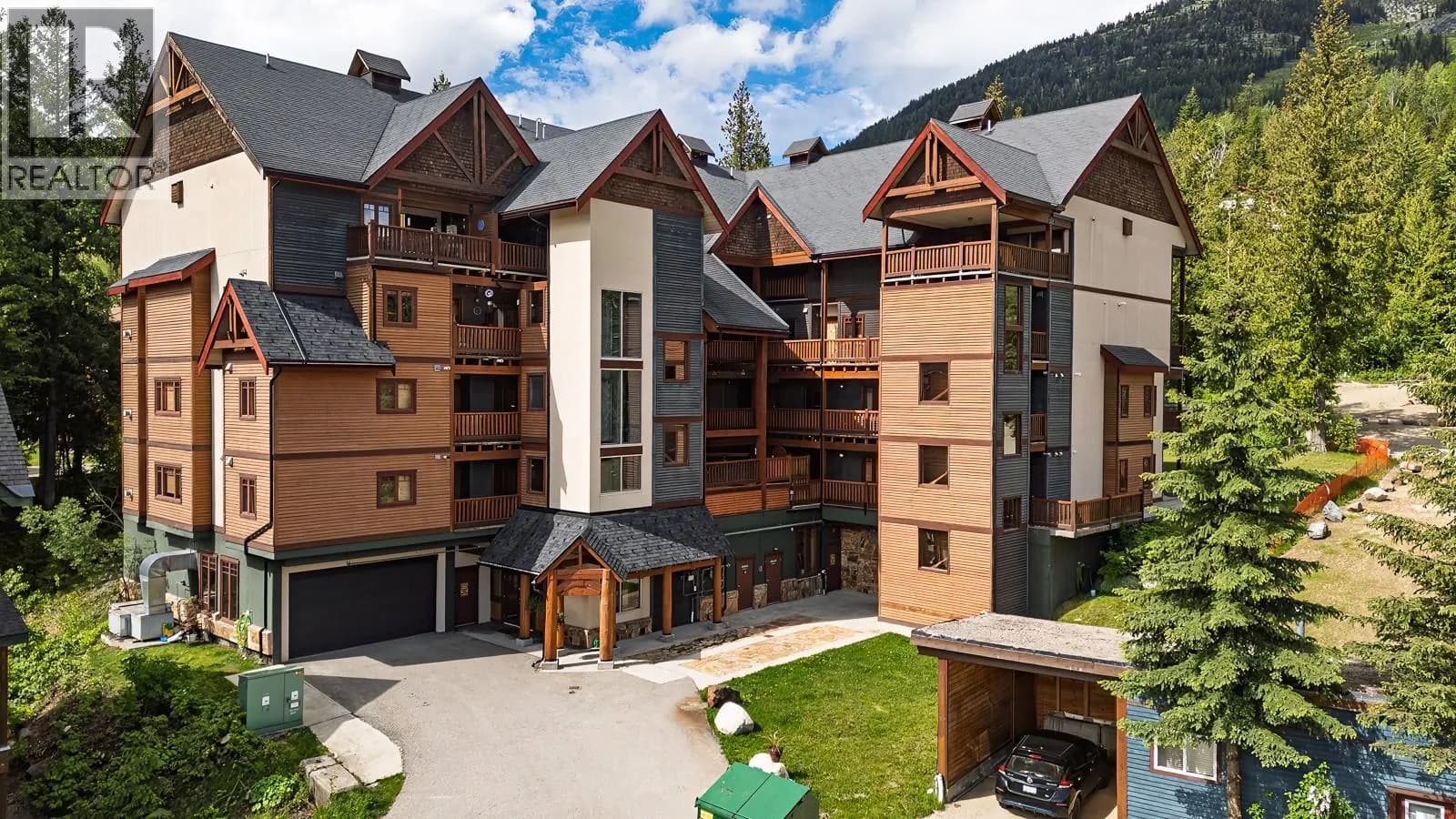 1005 MOUNTAIN VIEW Road, Rossland