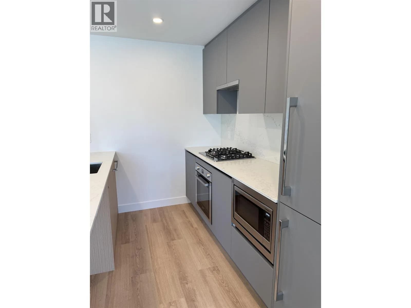 #505 7977 LANSDOWNE ROAD, Richmond, BC photo 5