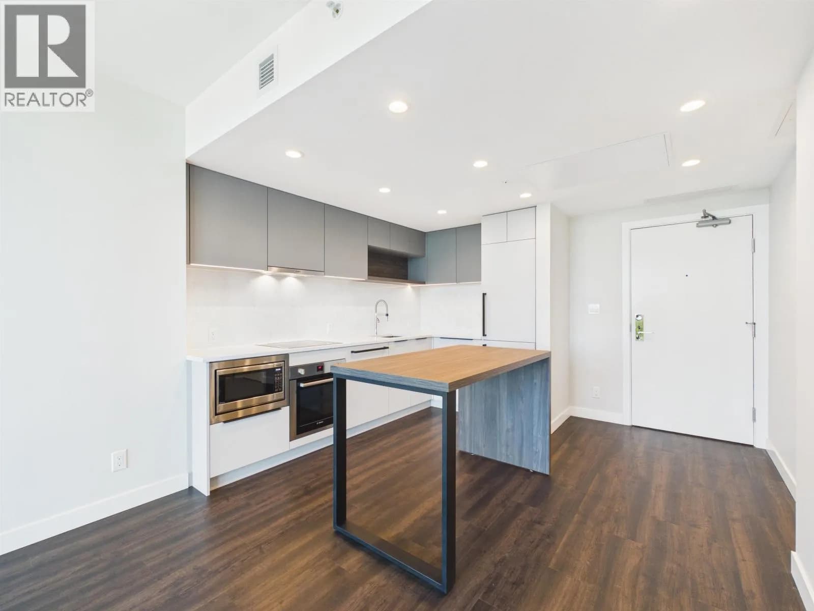 #2502 567 EMERSON STREET, Coquitlam, BC photo 3