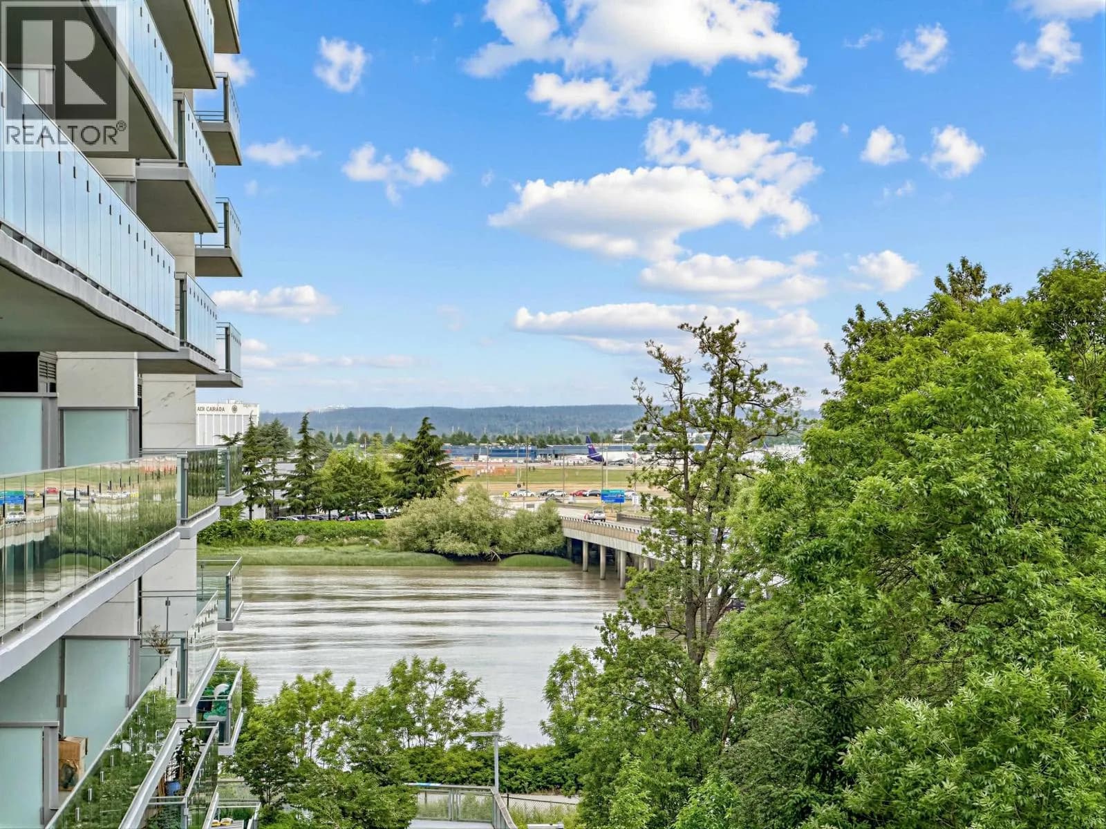 Hollybridge At River Green, 6833 Pearson Way, Richmond