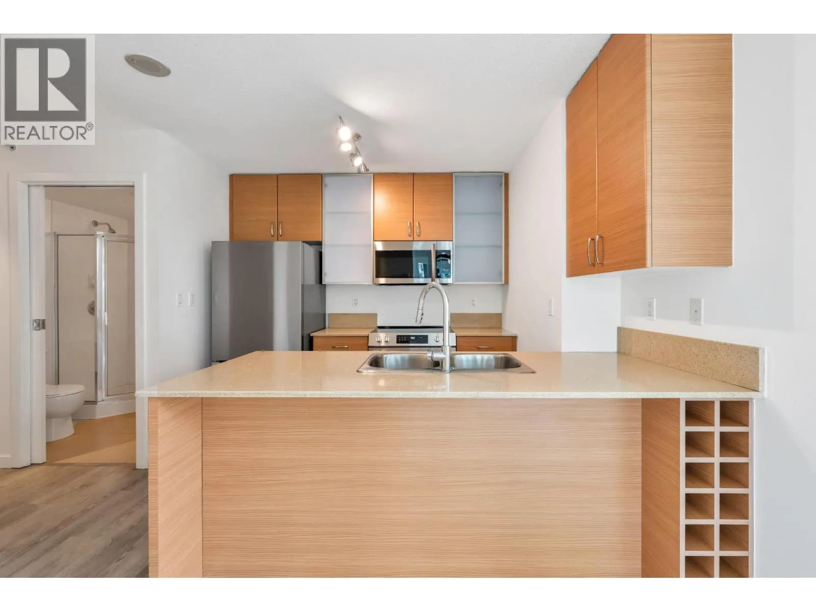 #1601 928 HOMER STREET, Vancouver, BC photo 4